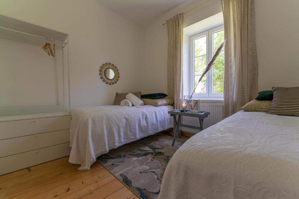Kaiserliches Wohnen Im Alten K&K Postamt Eg Apartment Persenbeug Luaran gambar
